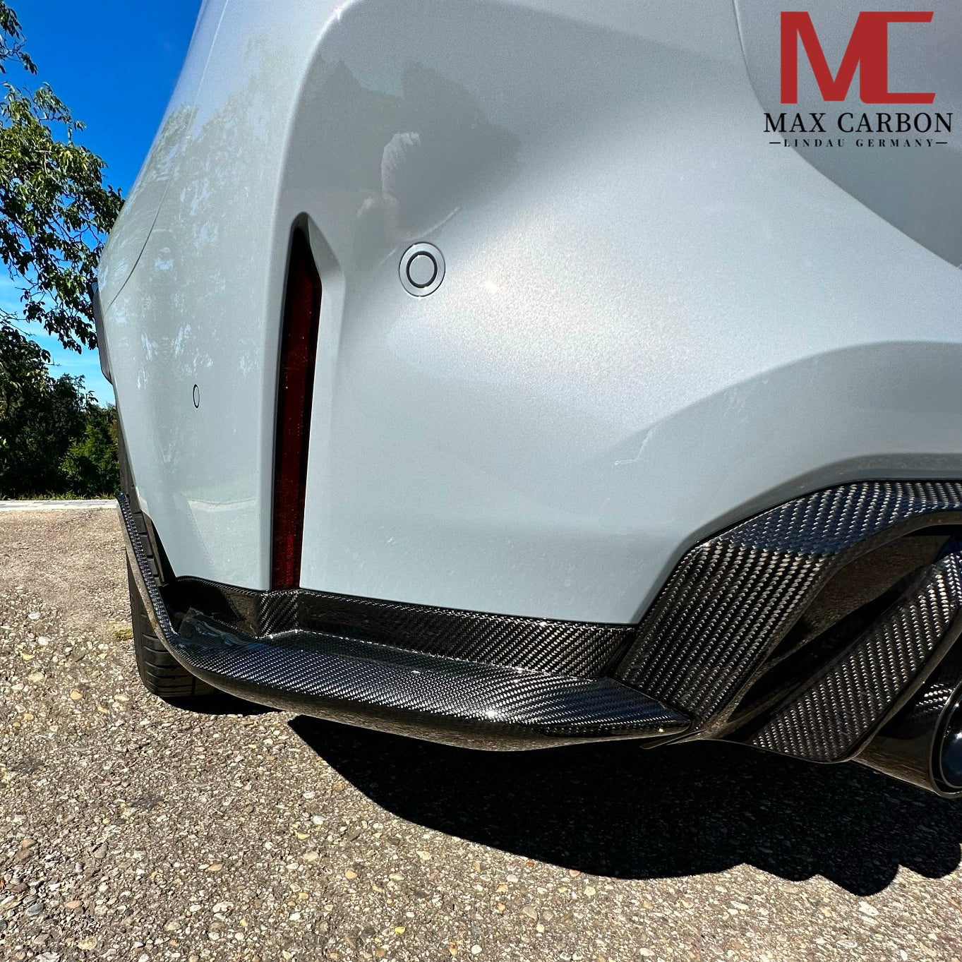 Dry Carbon Heckdiffusor Leiste für BMW M3 G80 G81 / M4 G82 G83 inkl. LCI