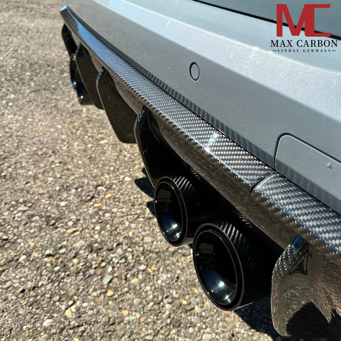 Dry Carbon Heckdiffusor Leiste für BMW M3 G80 G81 / M4 G82 G83 inkl. LCI