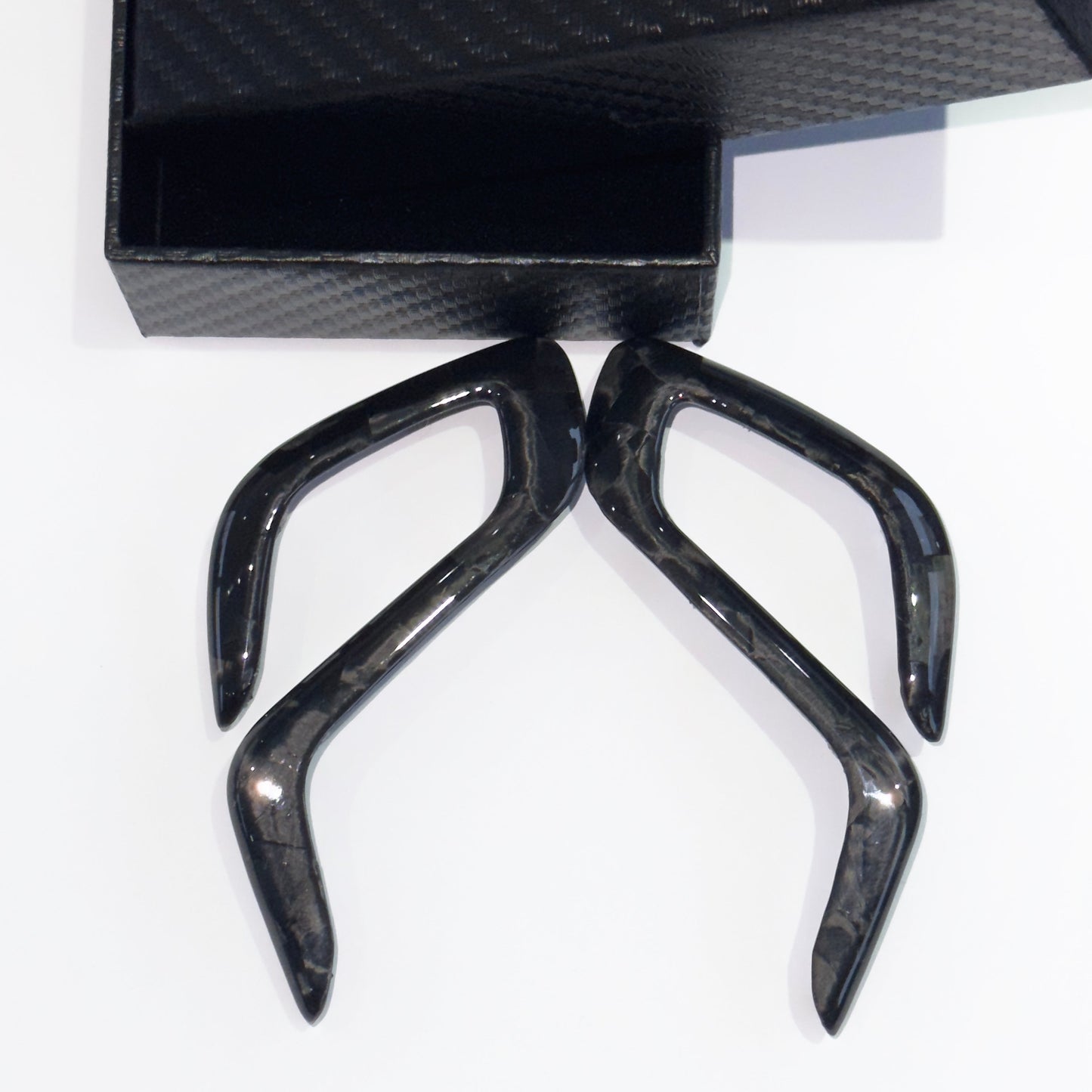 Dry Carbon Schaltknauf Blenden für BMW M5 F90 / X3M F97 / X4M F98 / X5M F95 / X6M F96