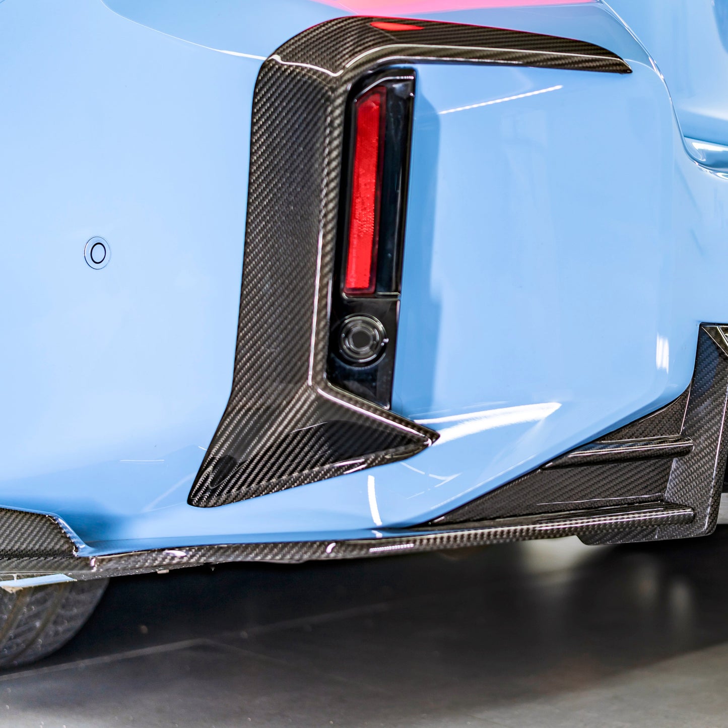 Dry Carbon Stoßstangenaufsatz in L-Form "KB Design" für BMW M2 G87
