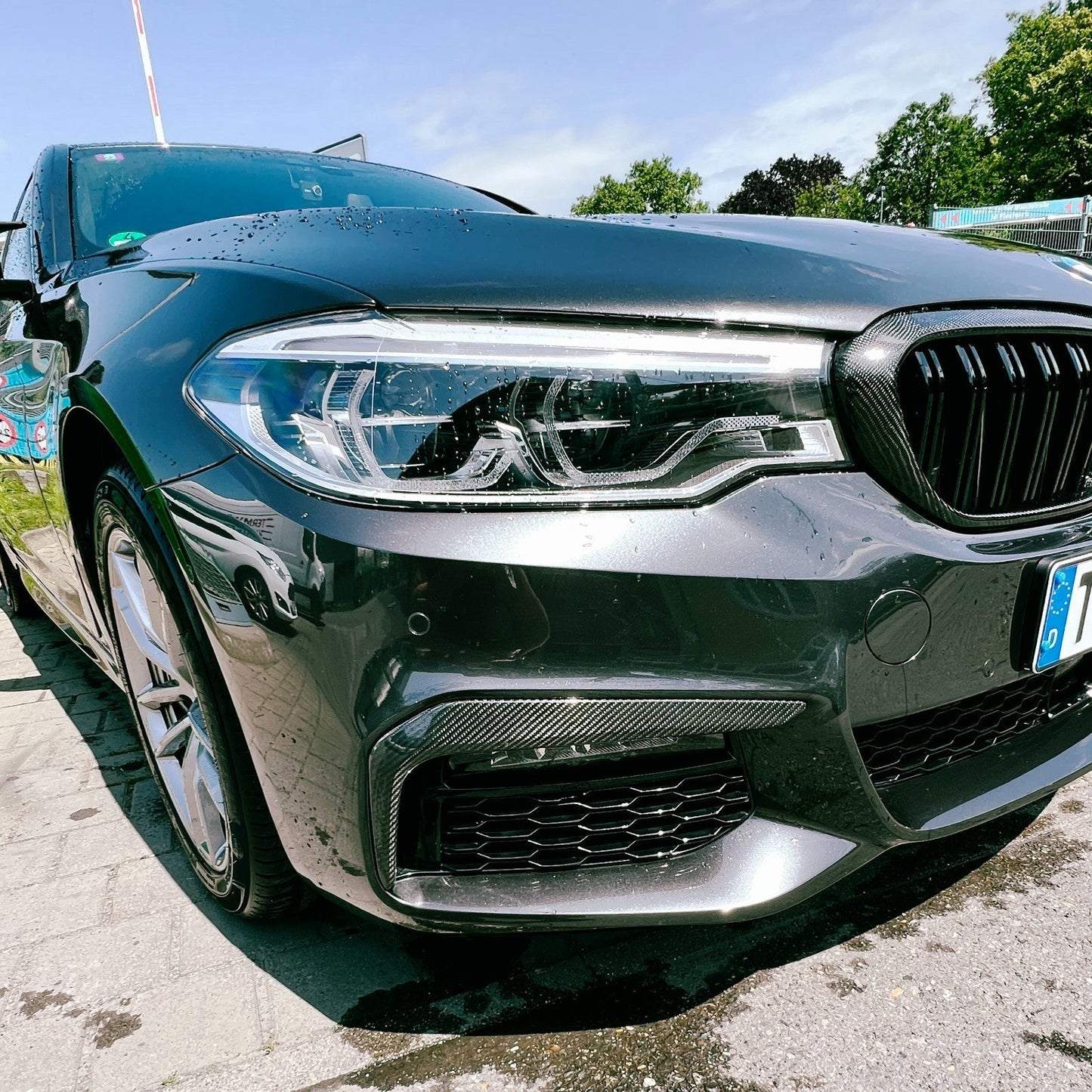 DRY CARBON Front Flaps Blende Luftführung für BMW G30 G31 mit M Paket vor LCI