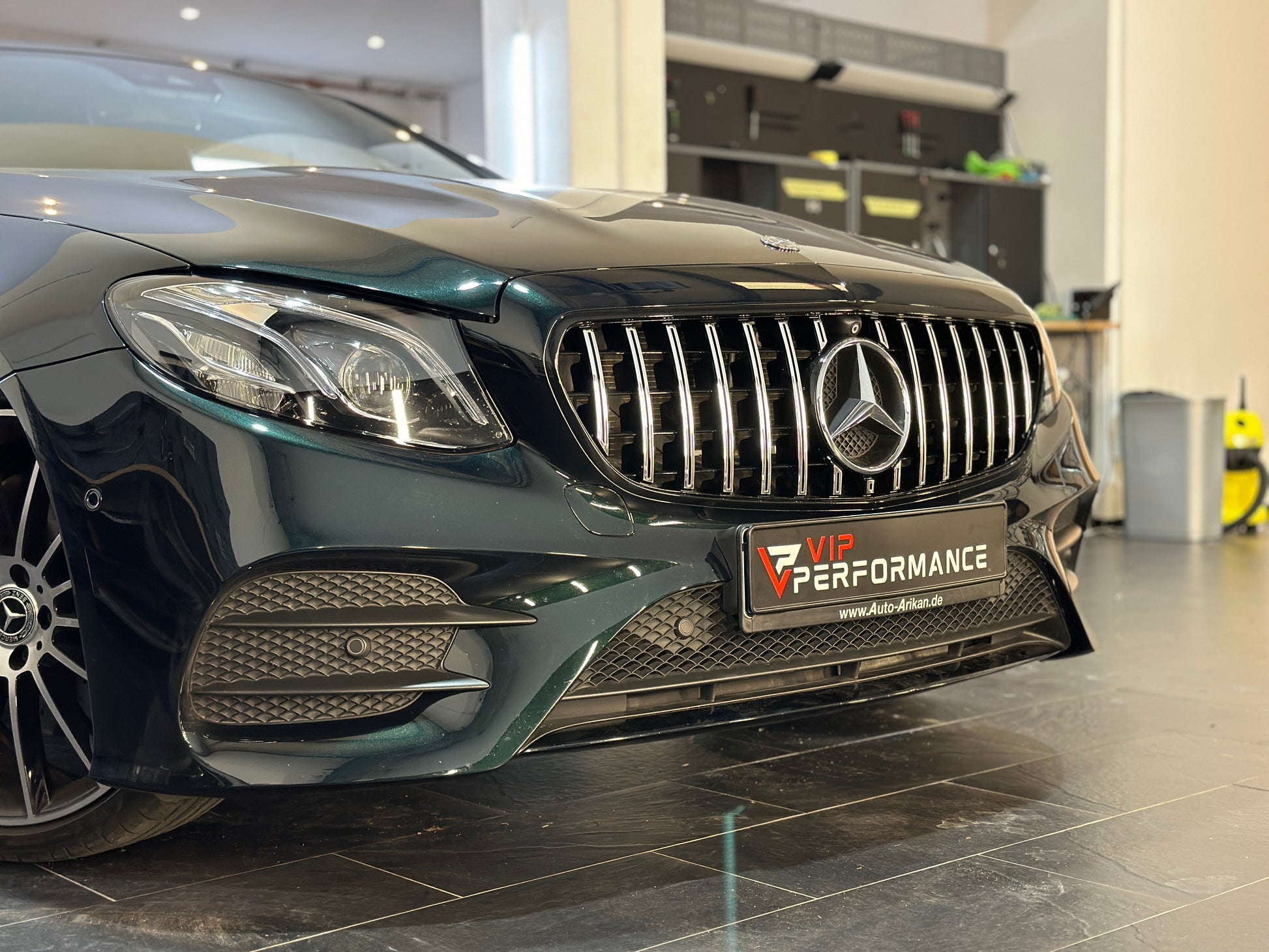 Mercedes W213 W238 Panamericana Grill - MDS-Custom
