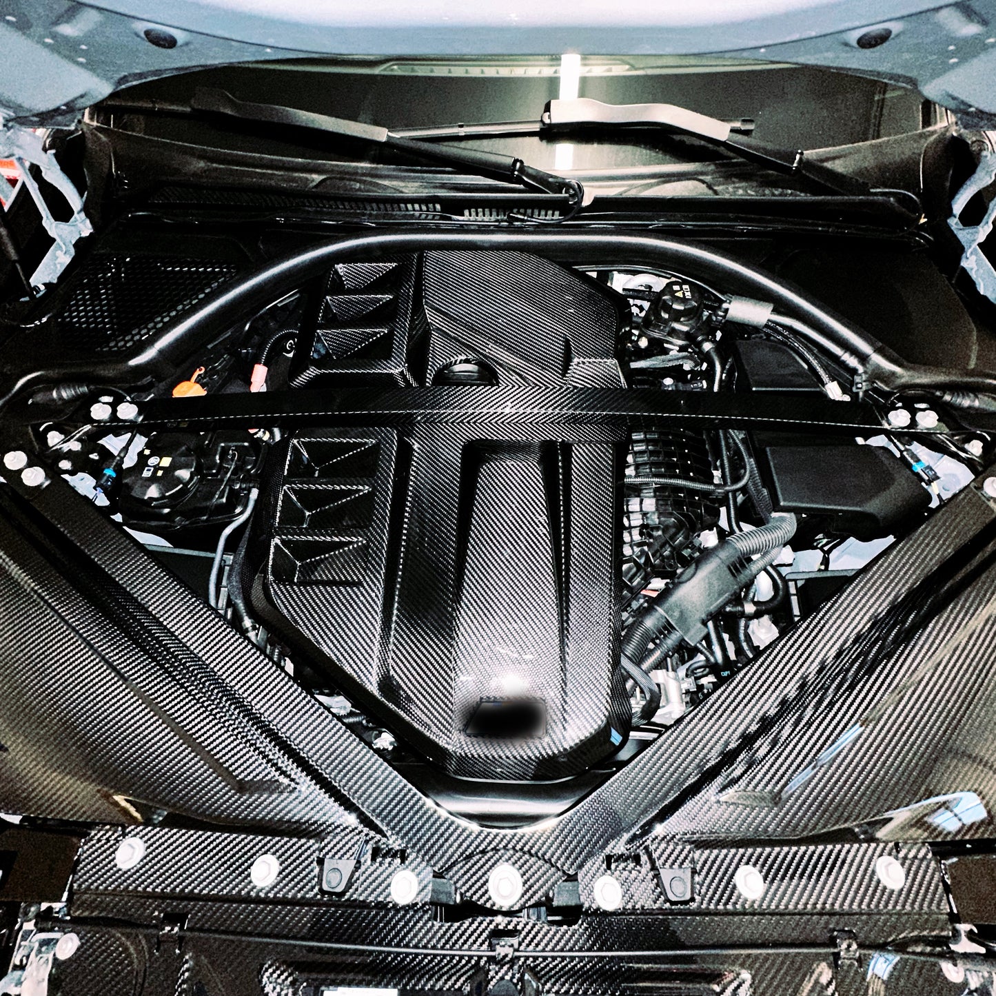 Dry Carbon Domstrebenset V1 für BMW M2 G87 / M3 G80 G81 / M4 G82 G83