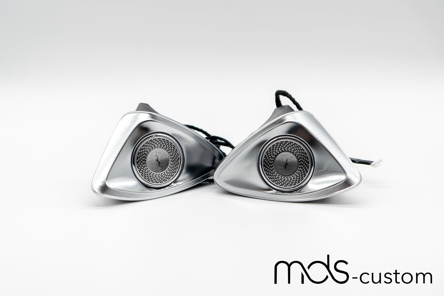 Mercedes W206 4D-Hochtöner mit Ambientebeleuchtung – Rotierende 4D Hochtöner